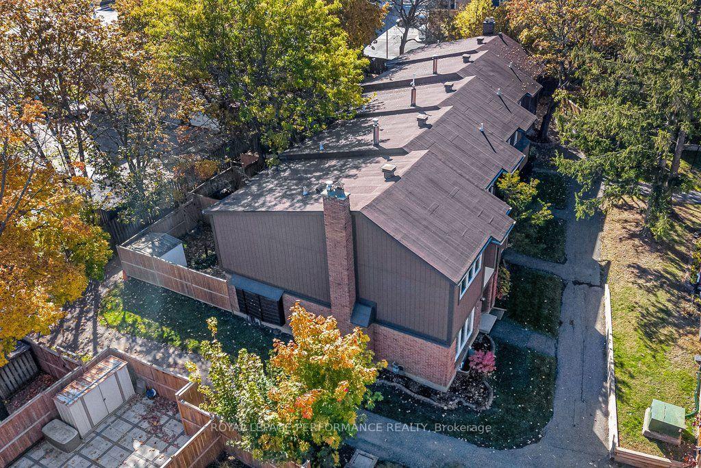 Photo 27 of Unit 32, 2111 Montreal Road, Ottawa, Beaconwood — HOMEH