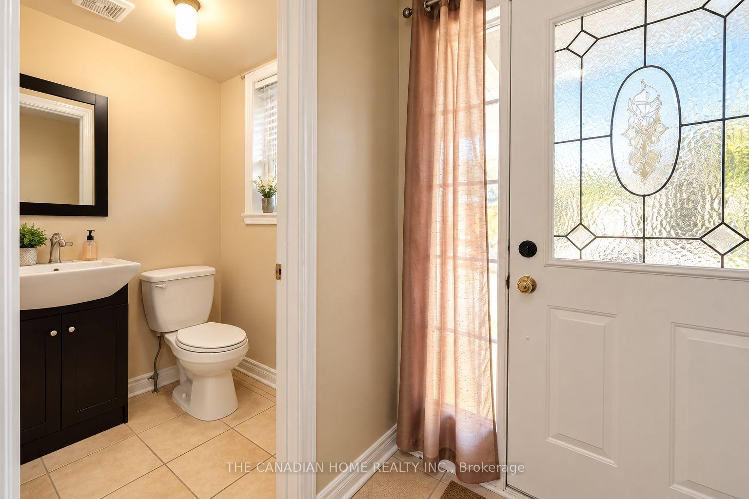 Photo 10 of 10 Dunvegan Crescent, Brampton, Fletcher's Meadow — HOMEH