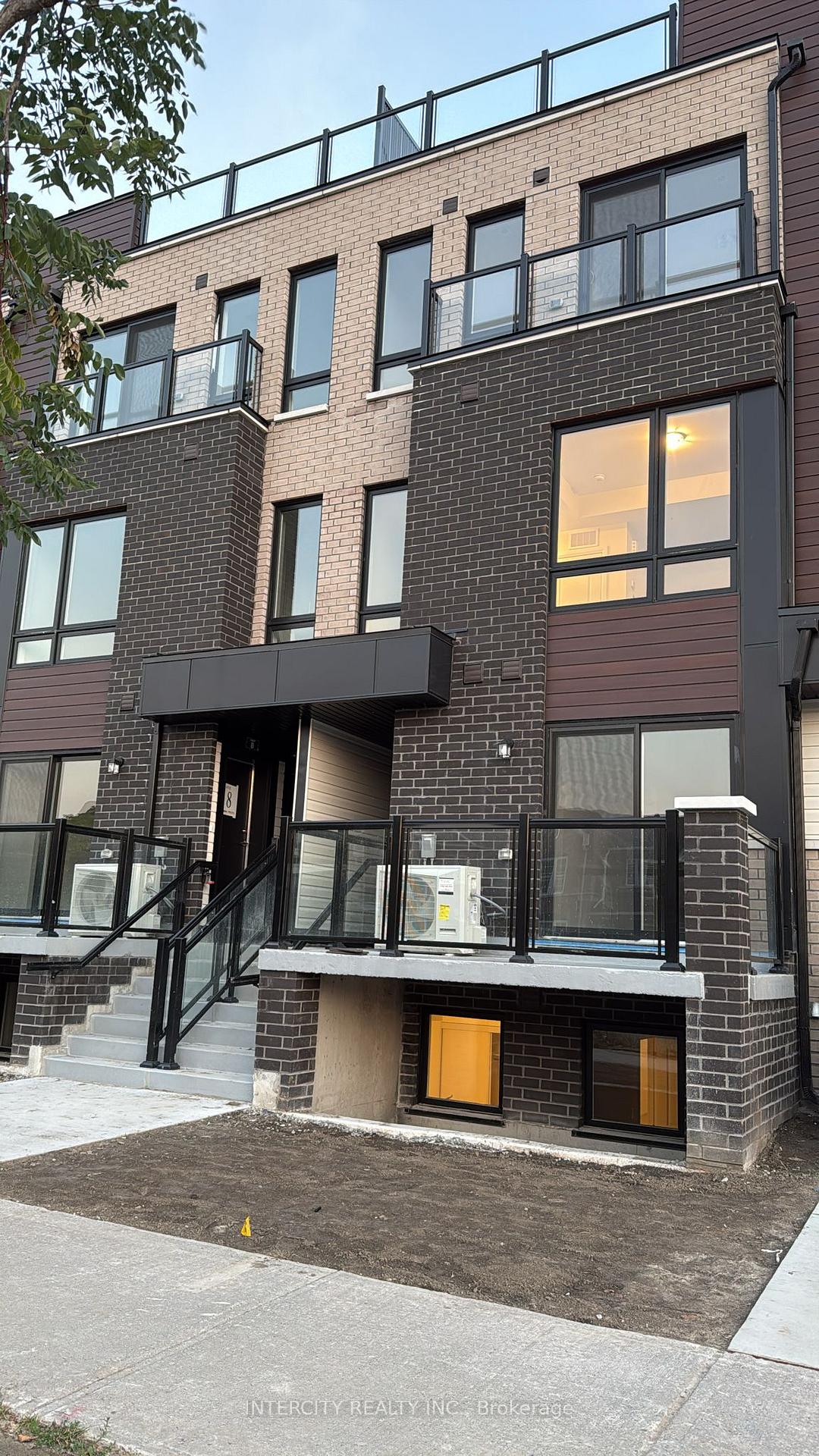 Photo of Unit 13, 245 McLevin Avenue
