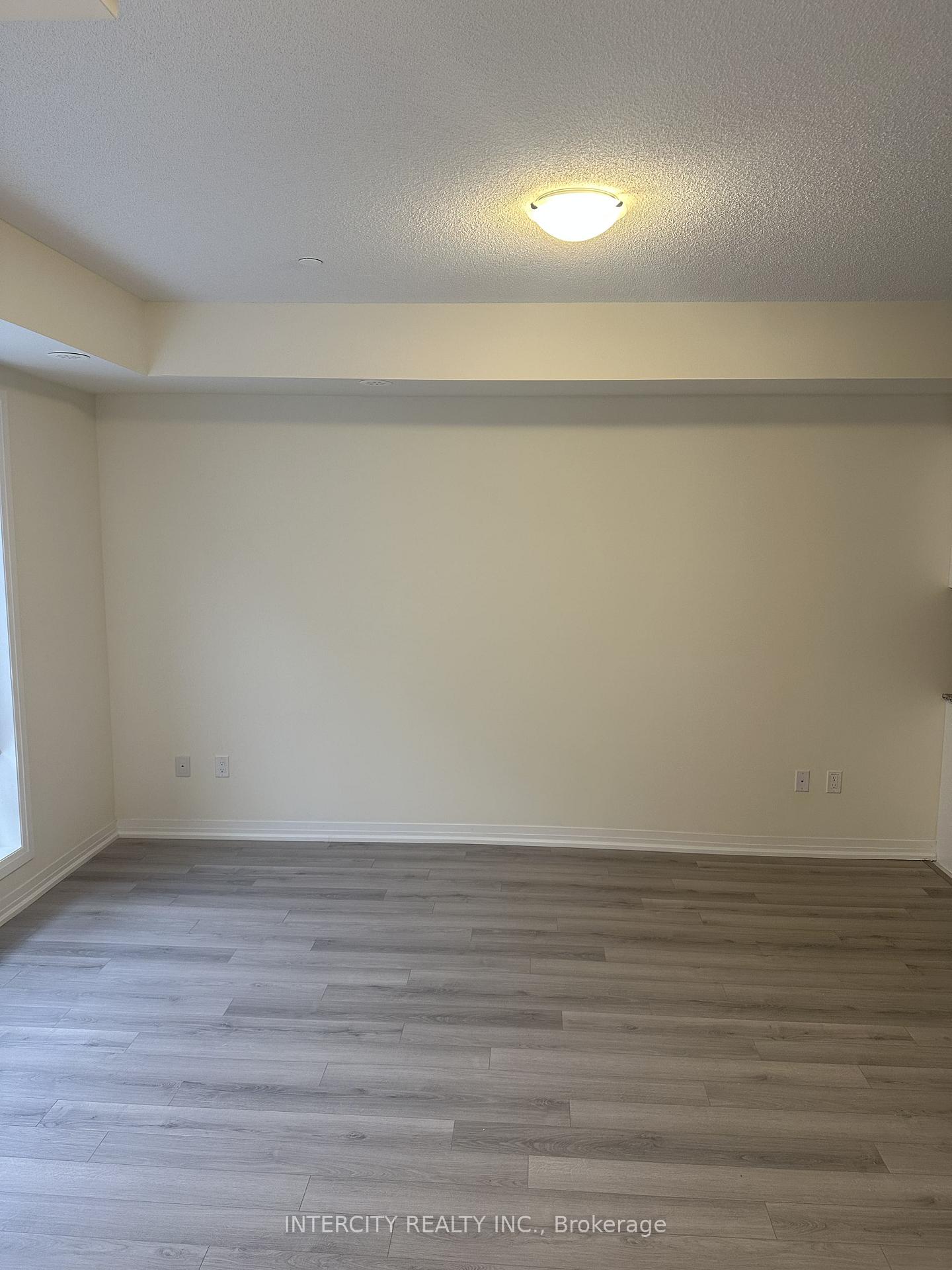 Photo 3 of Unit 13, 245 McLevin Avenue, Scarborough, Malvern — HOMEH