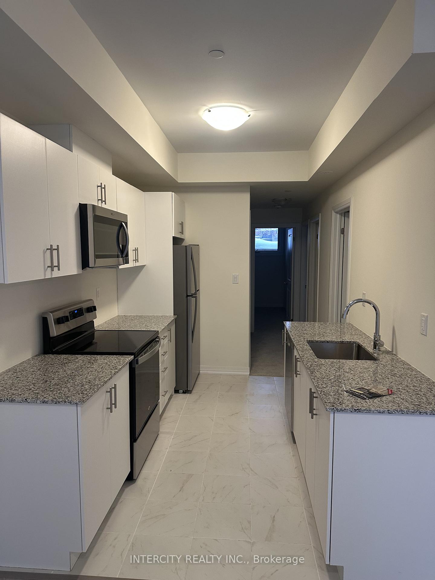 Photo 4 of Unit 13, 245 McLevin Avenue, Scarborough, Malvern — HOMEH