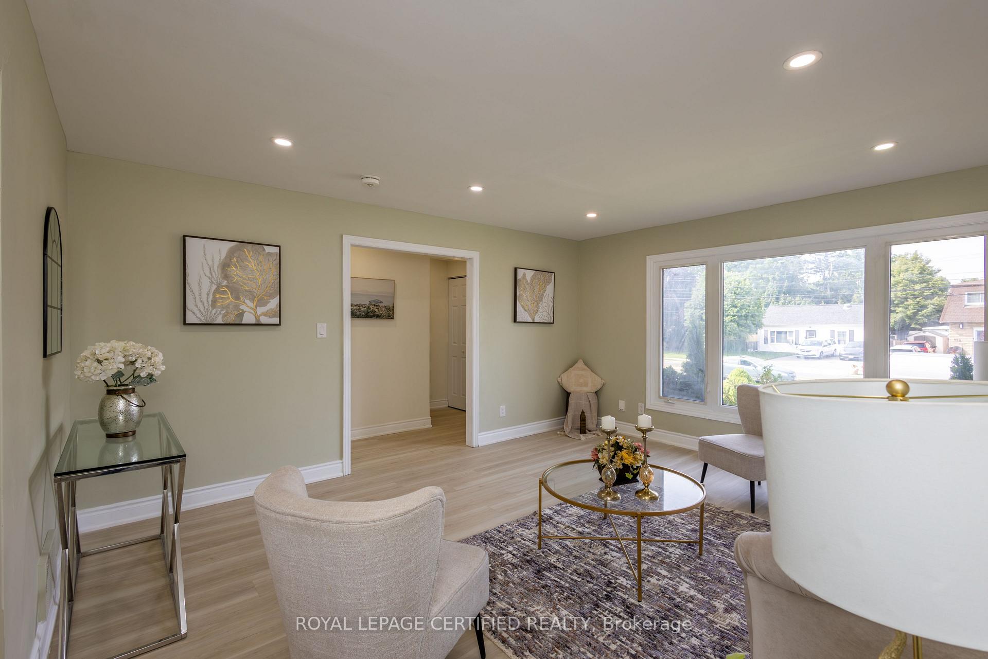 Photo 8 of 111 Limeridge Road W, Hamilton, Rolston — HOMEH