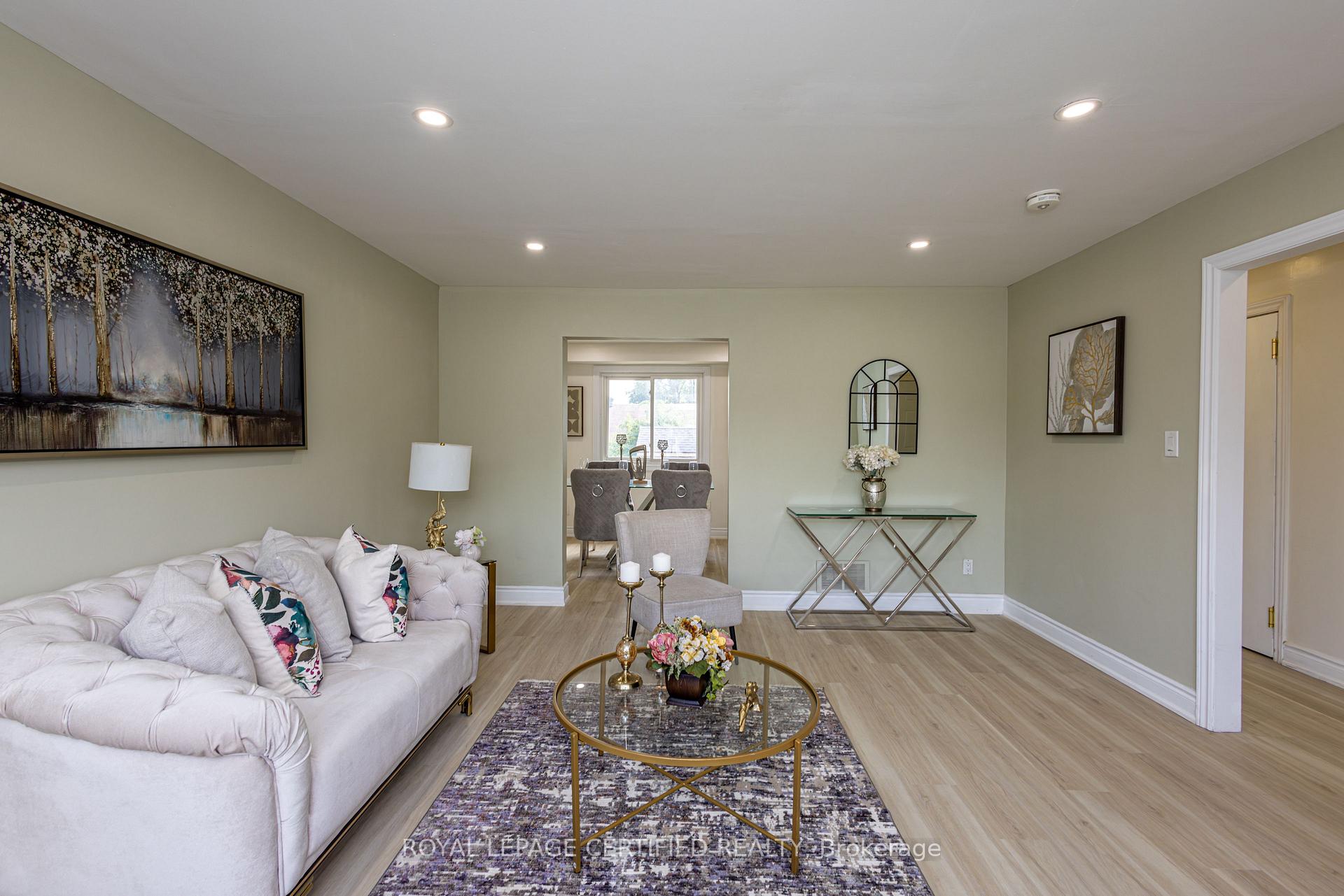 Photo 10 of 111 Limeridge Road W, Hamilton, Rolston — HOMEH