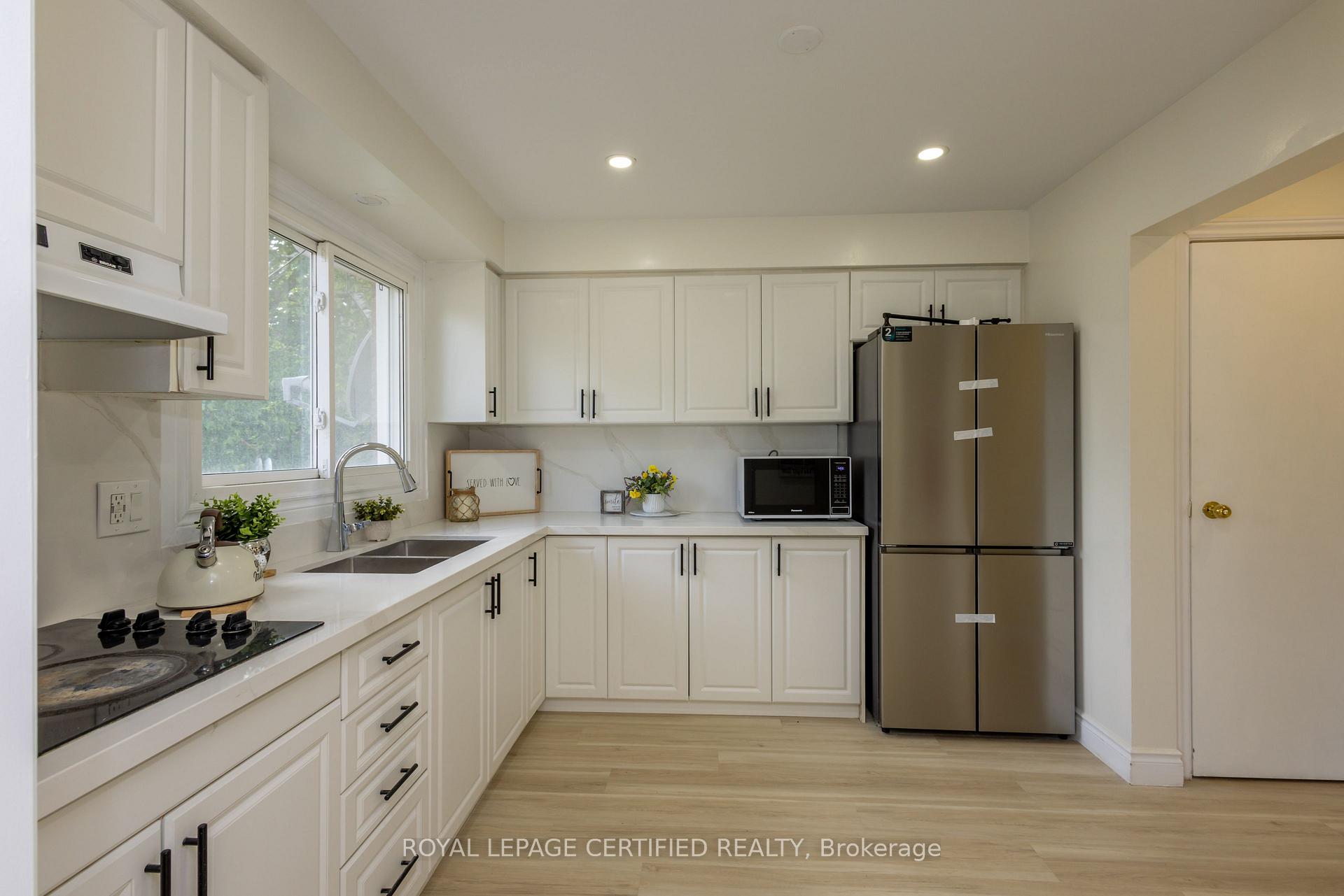 Photo 14 of 111 Limeridge Road W, Hamilton, Rolston — HOMEH