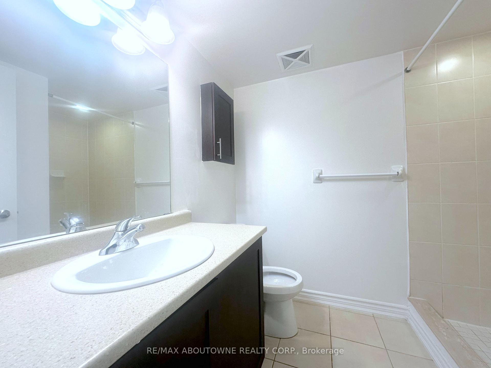 Photo 6 of Unit 222, 45 Lisgar Street, Toronto, Little Portugal — HOMEH