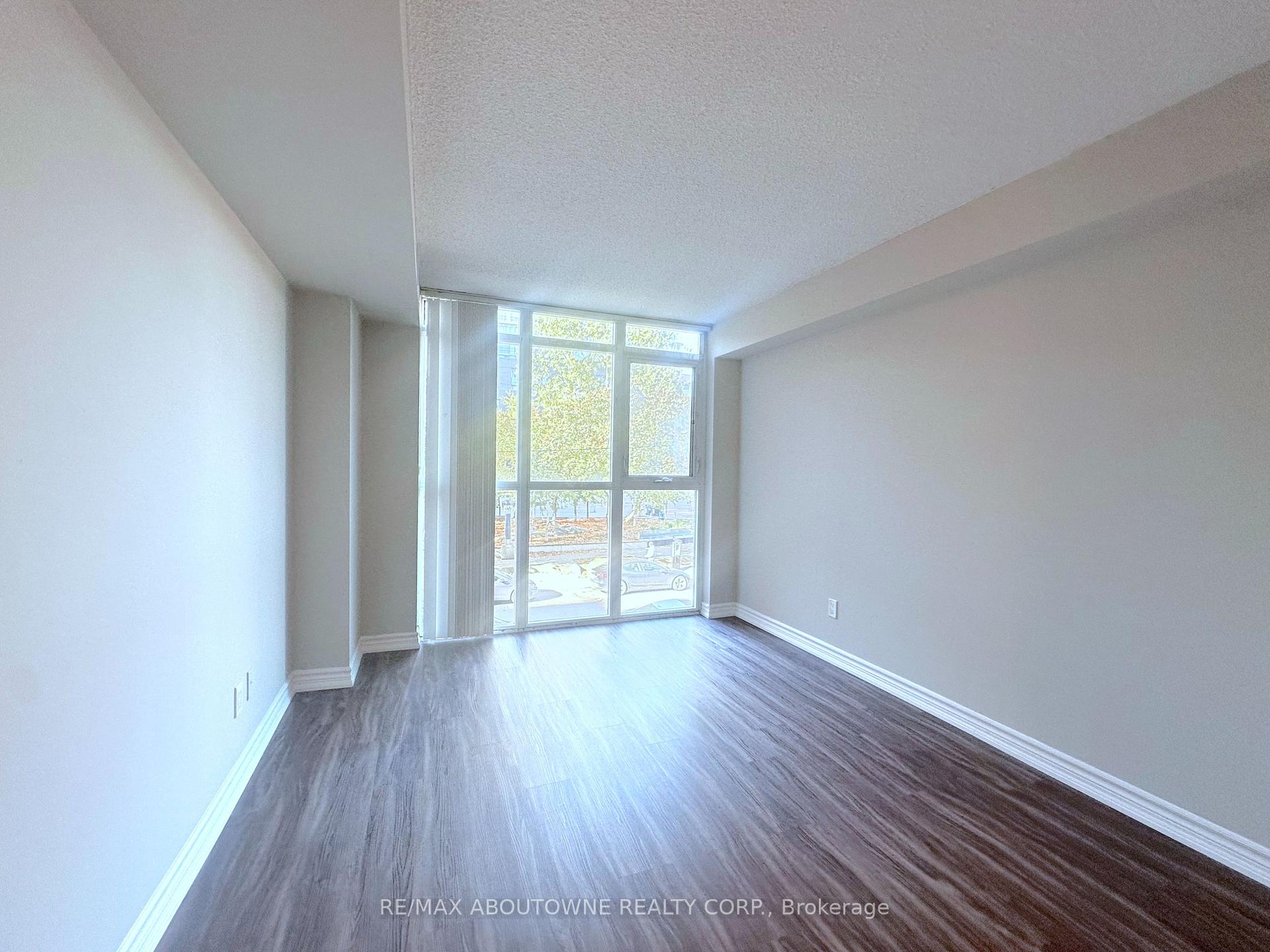 Photo 8 of Unit 222, 45 Lisgar Street, Toronto, Little Portugal — HOMEH