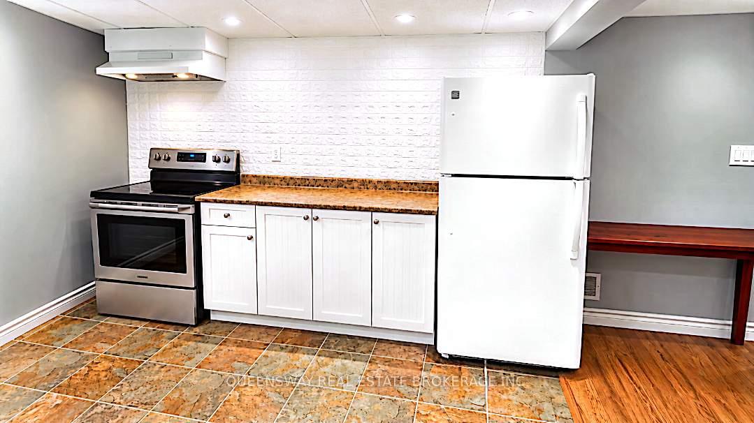 Photo 7 of Unit Basement, 34 Tower Crescent, Barrie, Allandale Heights — HOMEH
