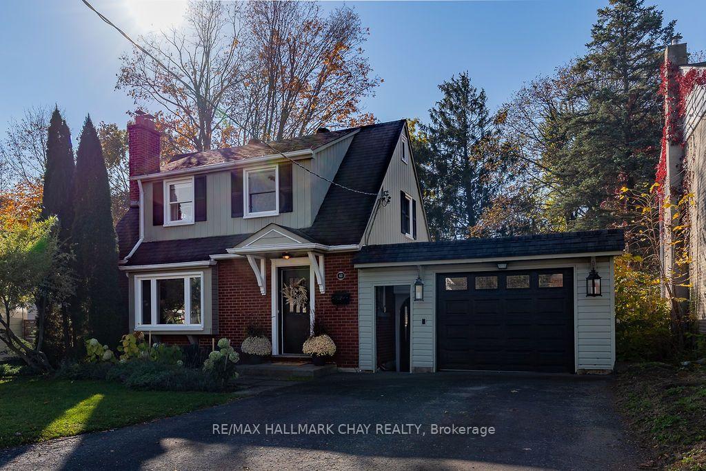 Photo 3 of 63 Napier Street, Barrie, Codrington — HOMEH