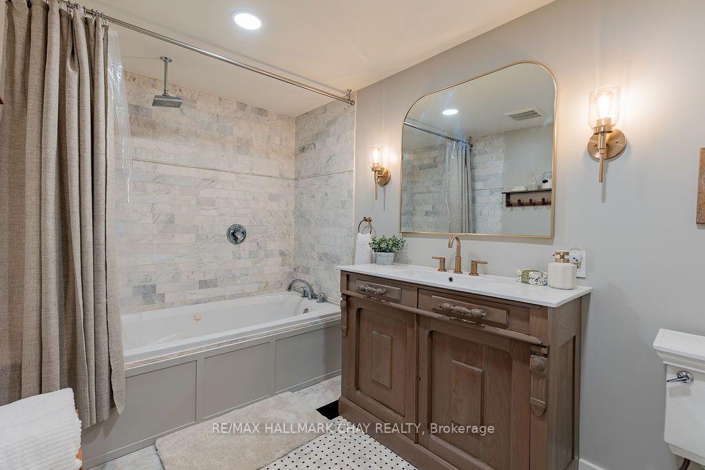 Photo 17 of 63 Napier Street, Barrie, Codrington — HOMEH