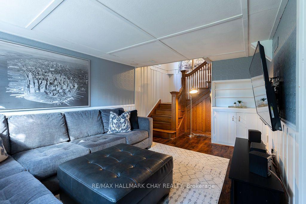 Photo 25 of 63 Napier Street, Barrie, Codrington — HOMEH