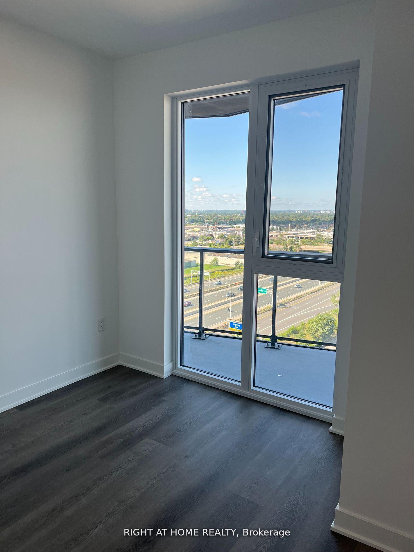 Photo 8 of Unit 2303, 36 Zorra Street, Etobicoke, Islington-City Centre West — HOMEH