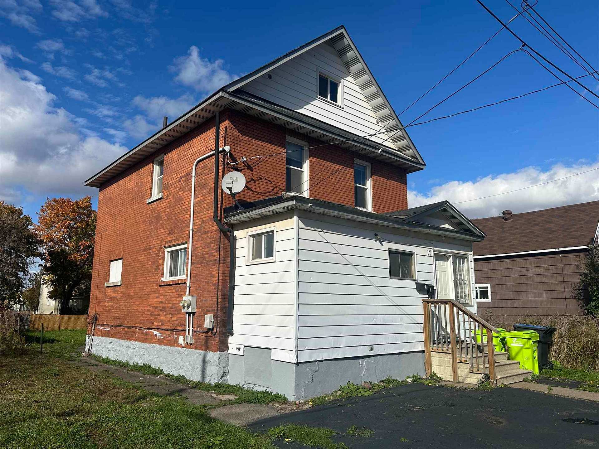 Photo 2 of 17 Abbott Street, Sault Ste Marie, Ward 2 — HOMEH