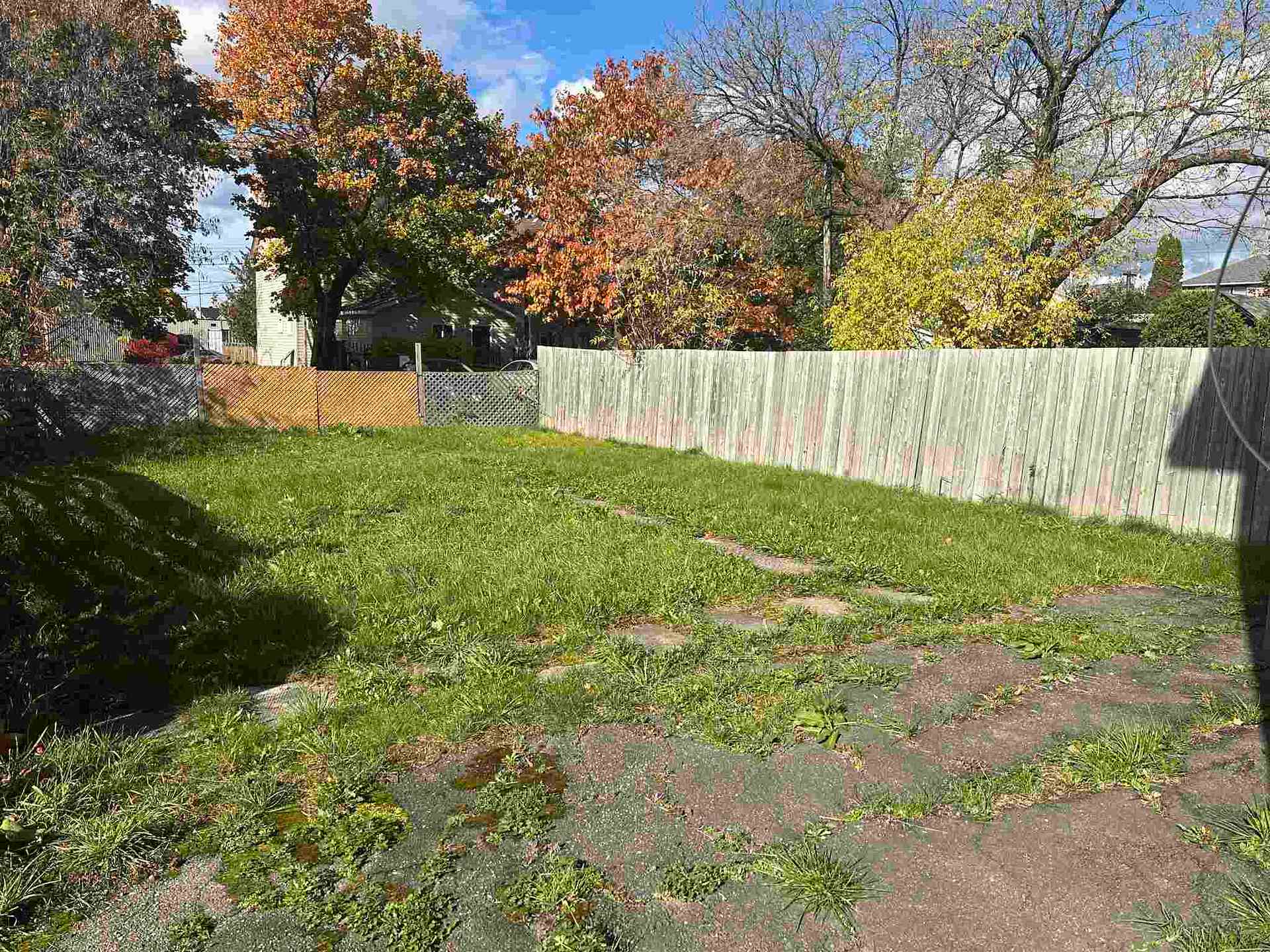 Photo 4 of 17 Abbott Street, Sault Ste Marie, Ward 2 — HOMEH