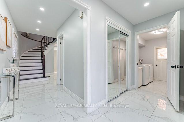 Photo 5 of 3446 Bertrand Drive, Mississauga, Erin Mills — HOMEH