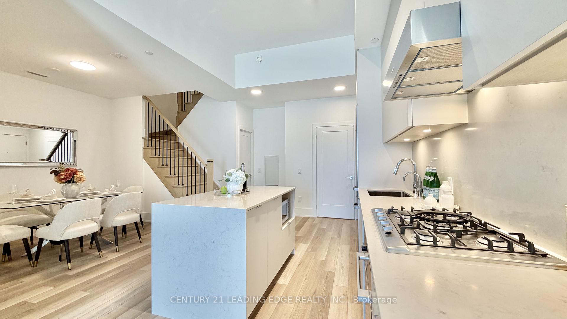 Photo 6 of Unit 133, 8 Cedarland Drive, Markham, Unionville — HOMEH