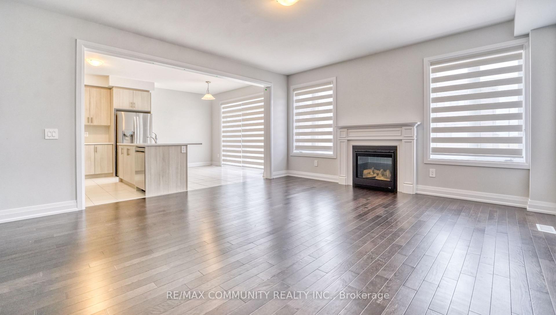 Photo 5 of 21 Corley Street, Kawartha Lakes, Lindsay — HOMEH