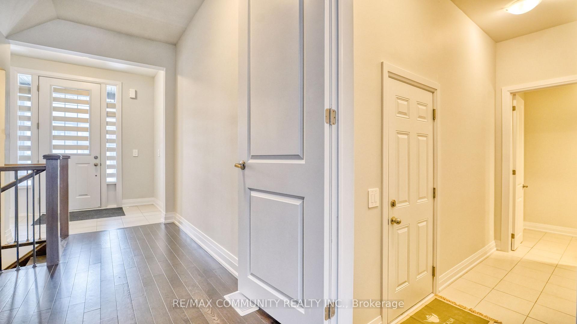 Photo 8 of 21 Corley Street, Kawartha Lakes, Lindsay — HOMEH