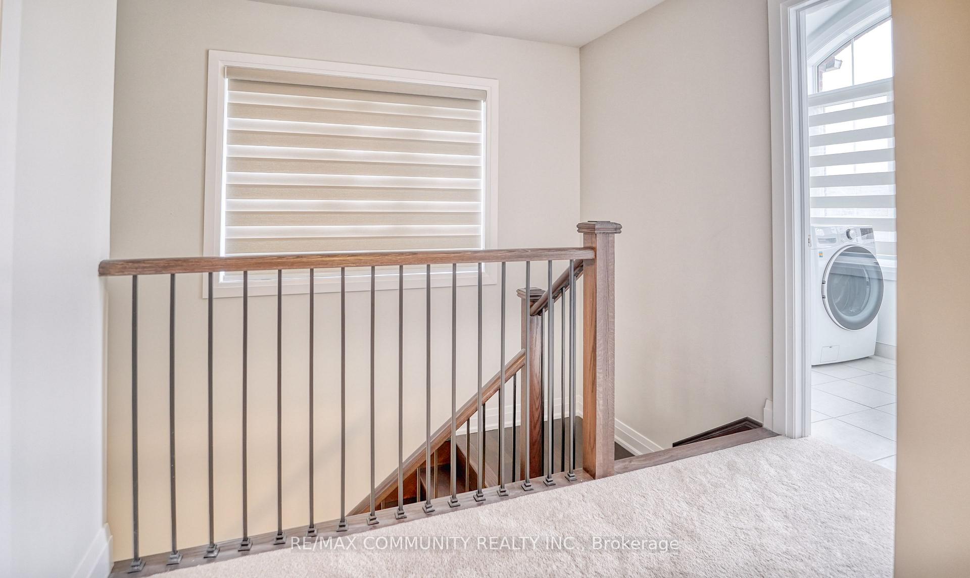 Photo 10 of 21 Corley Street, Kawartha Lakes, Lindsay — HOMEH