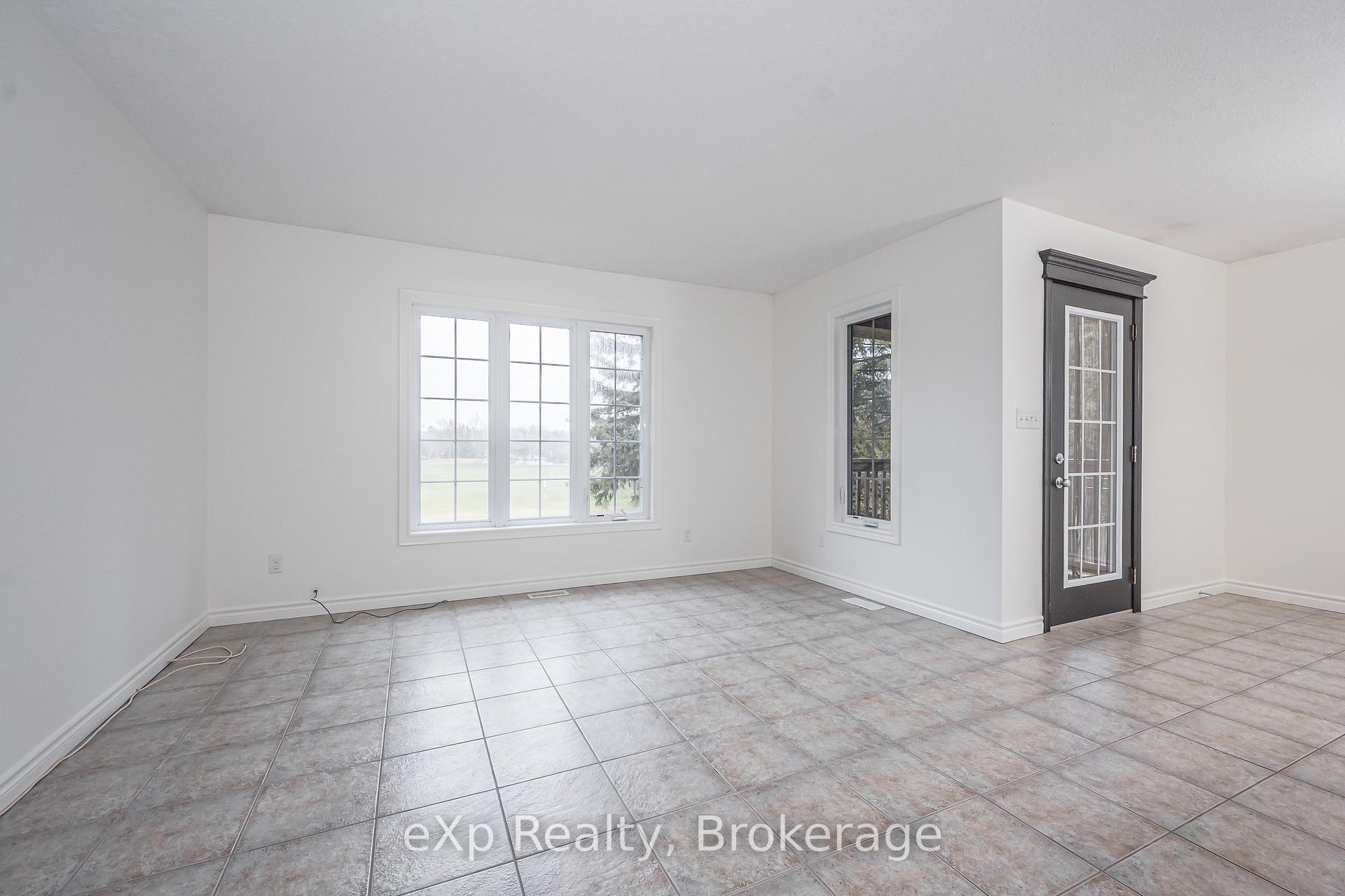 Photo 4 of Unit UPPER, 62 Victoria Road N, Guelph, St. George's — HOMEH