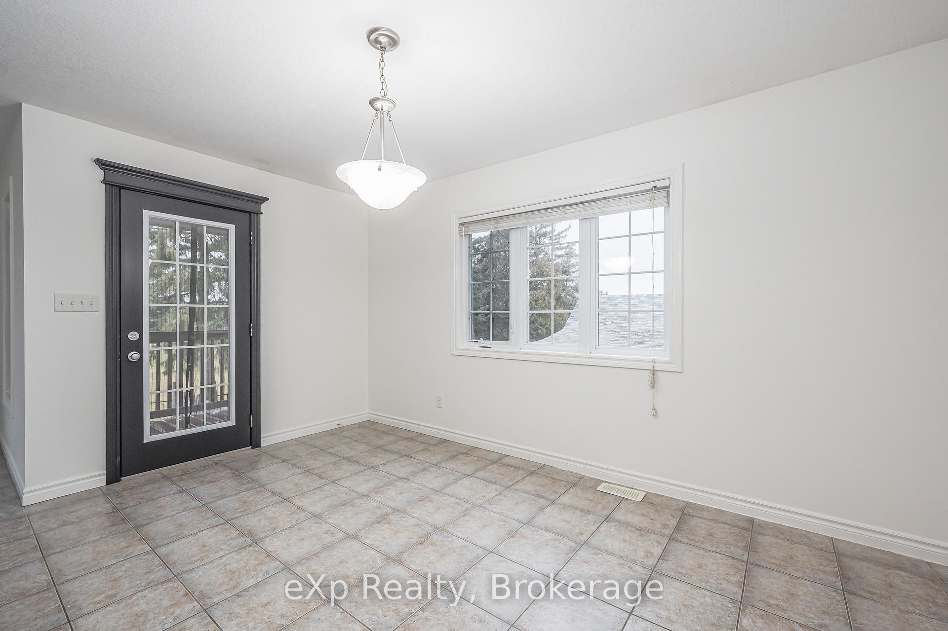 Photo 13 of Unit UPPER, 62 Victoria Road N, Guelph, St. George's — HOMEH