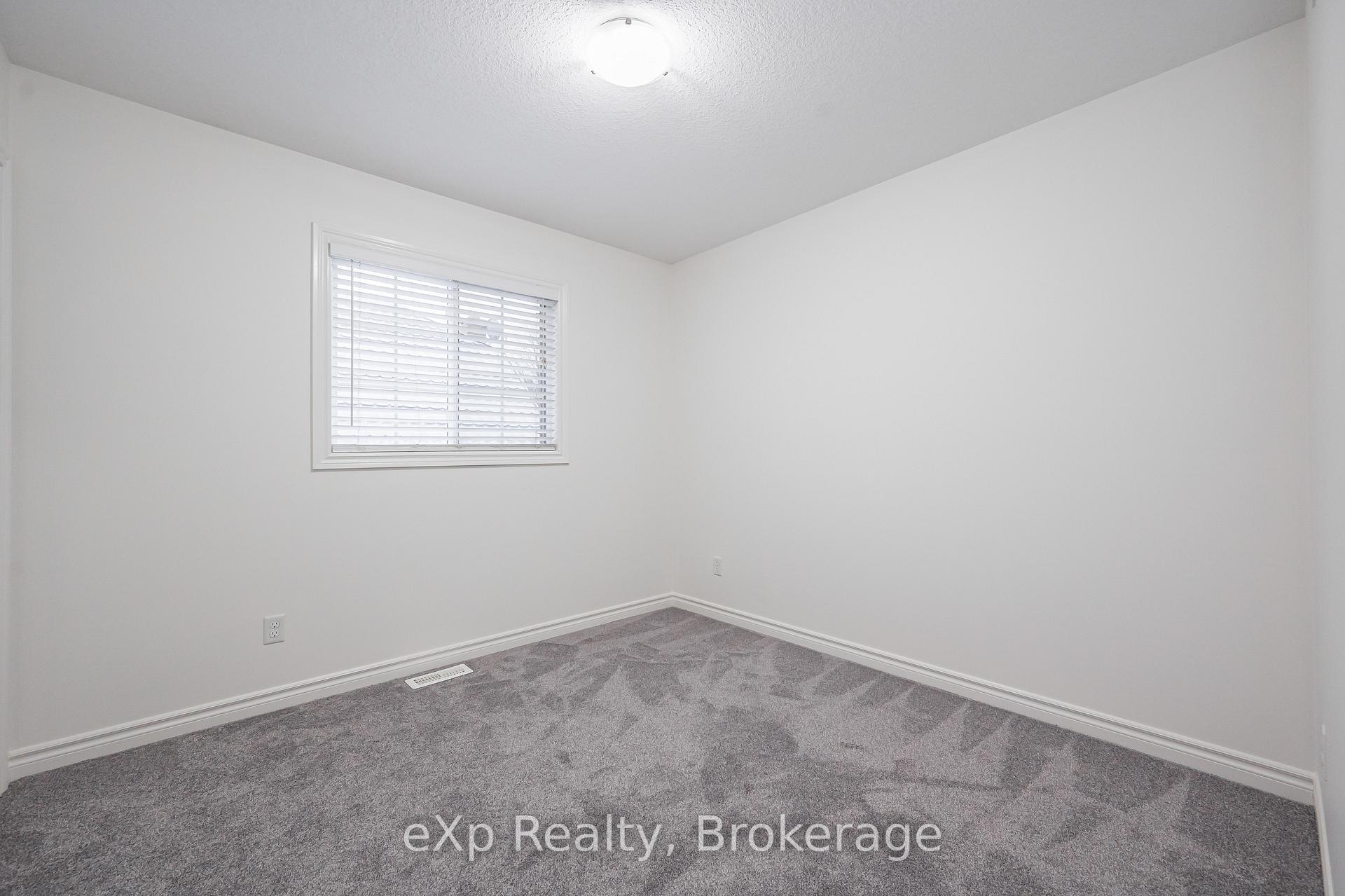 Photo 17 of Unit UPPER, 62 Victoria Road N, Guelph, St. George's — HOMEH