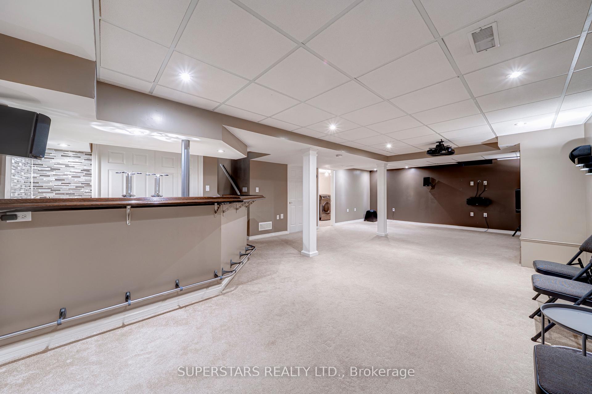 Photo 26 of 32 Divine Drive, Whitby, Rolling Acres — HOMEH