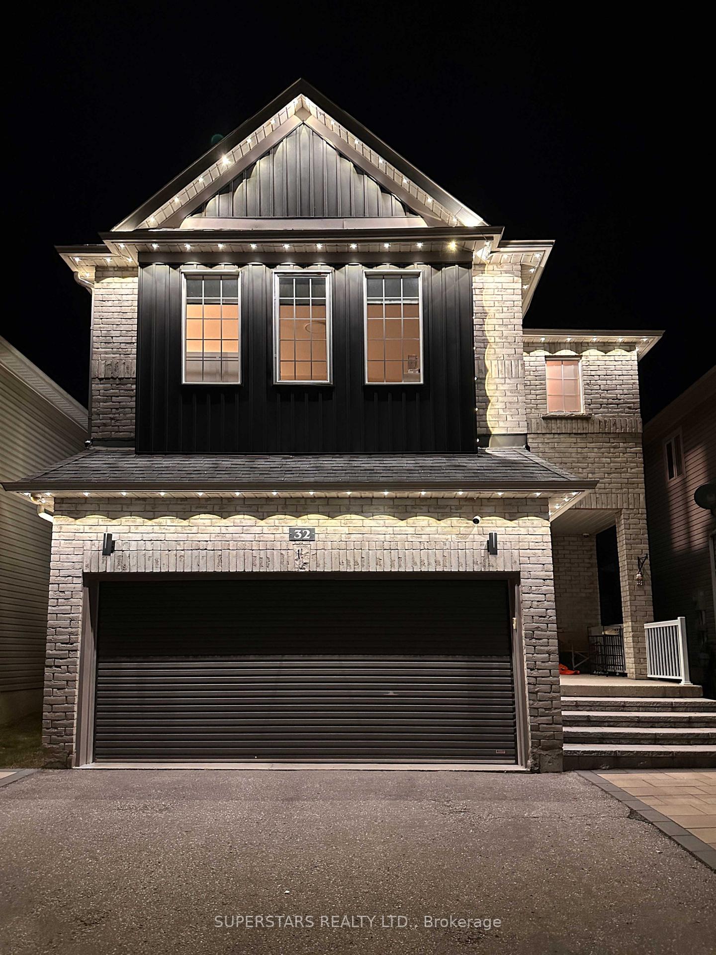 Photo 4 of 32 Divine Drive, Whitby, Rolling Acres — HOMEH