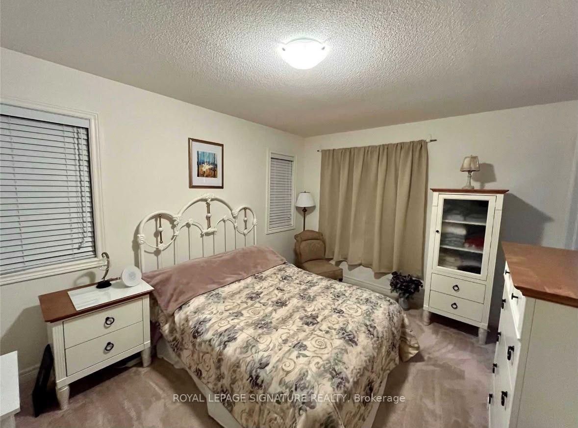 Photo 2 of 3932 Tufgar Crescent, Burlington, Alton — HOMEH