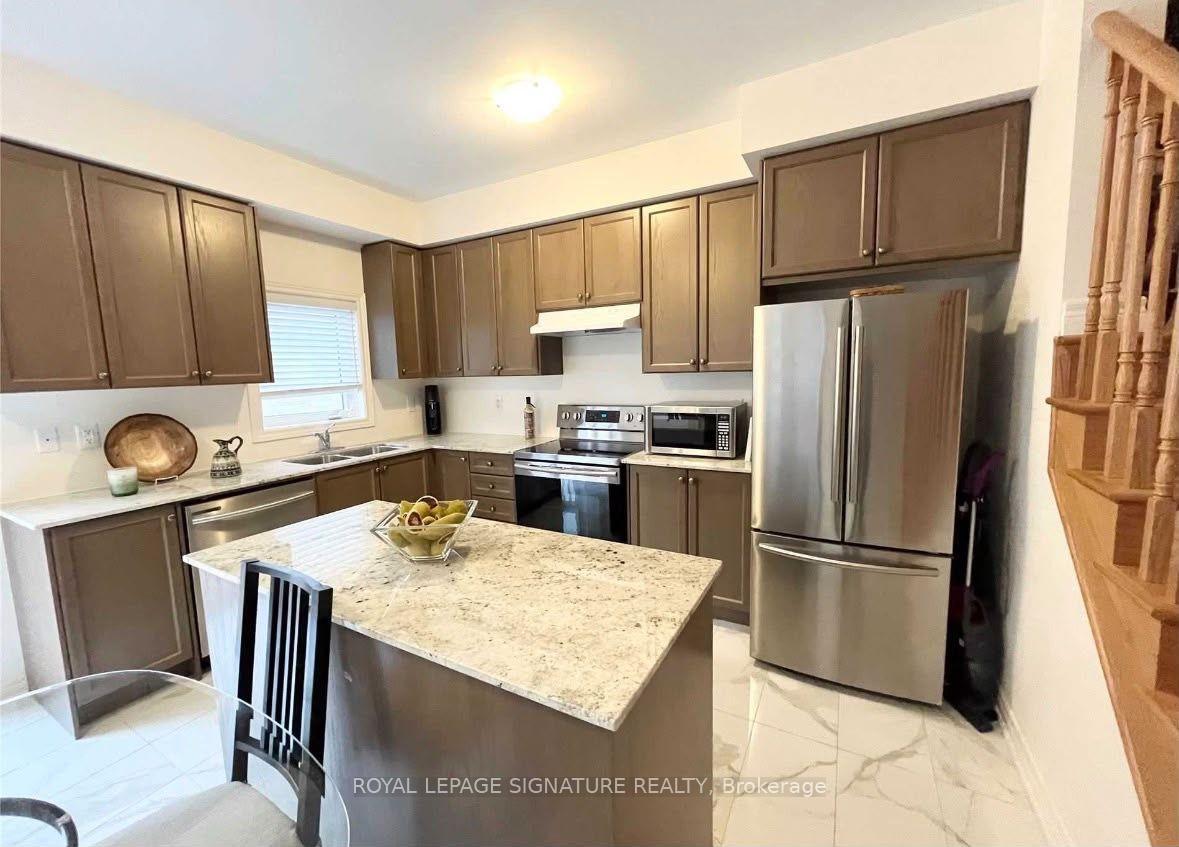 Photo 3 of 3932 Tufgar Crescent, Burlington, Alton — HOMEH