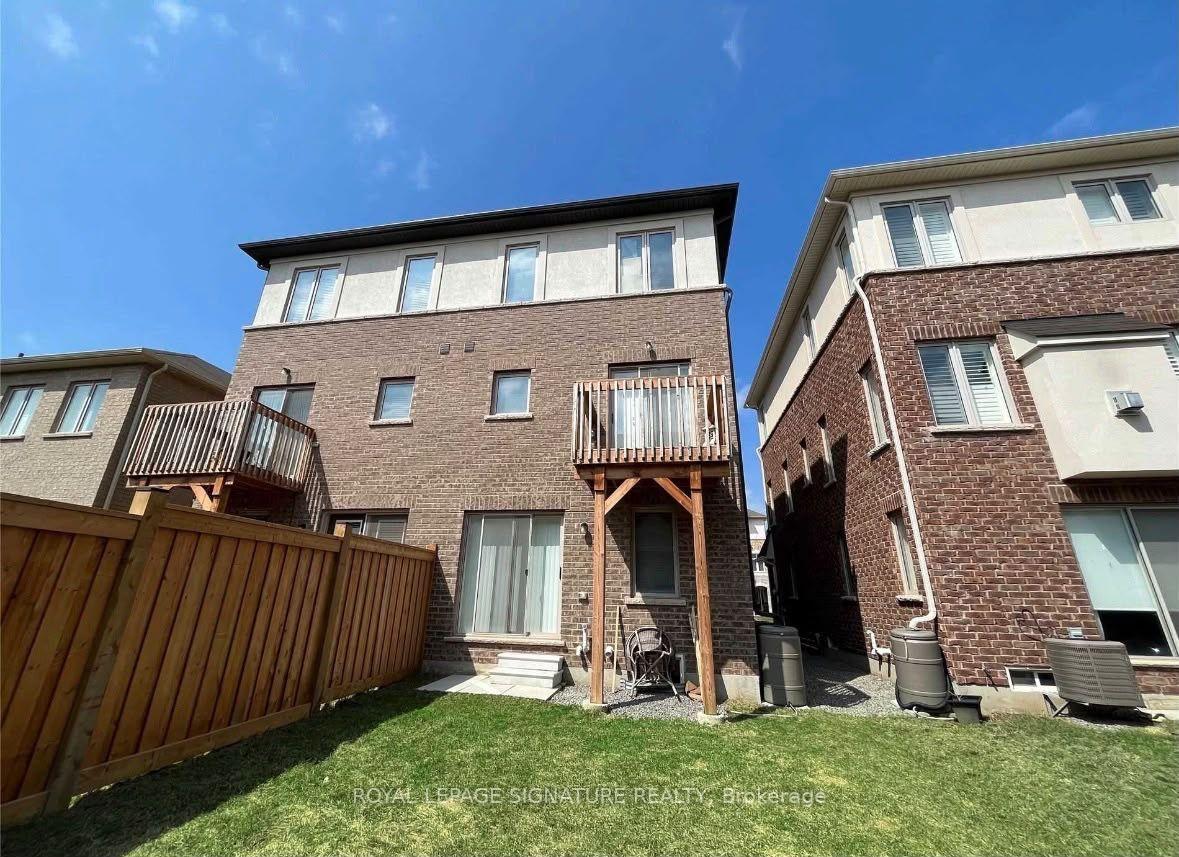 Photo 12 of 3932 Tufgar Crescent, Burlington, Alton — HOMEH