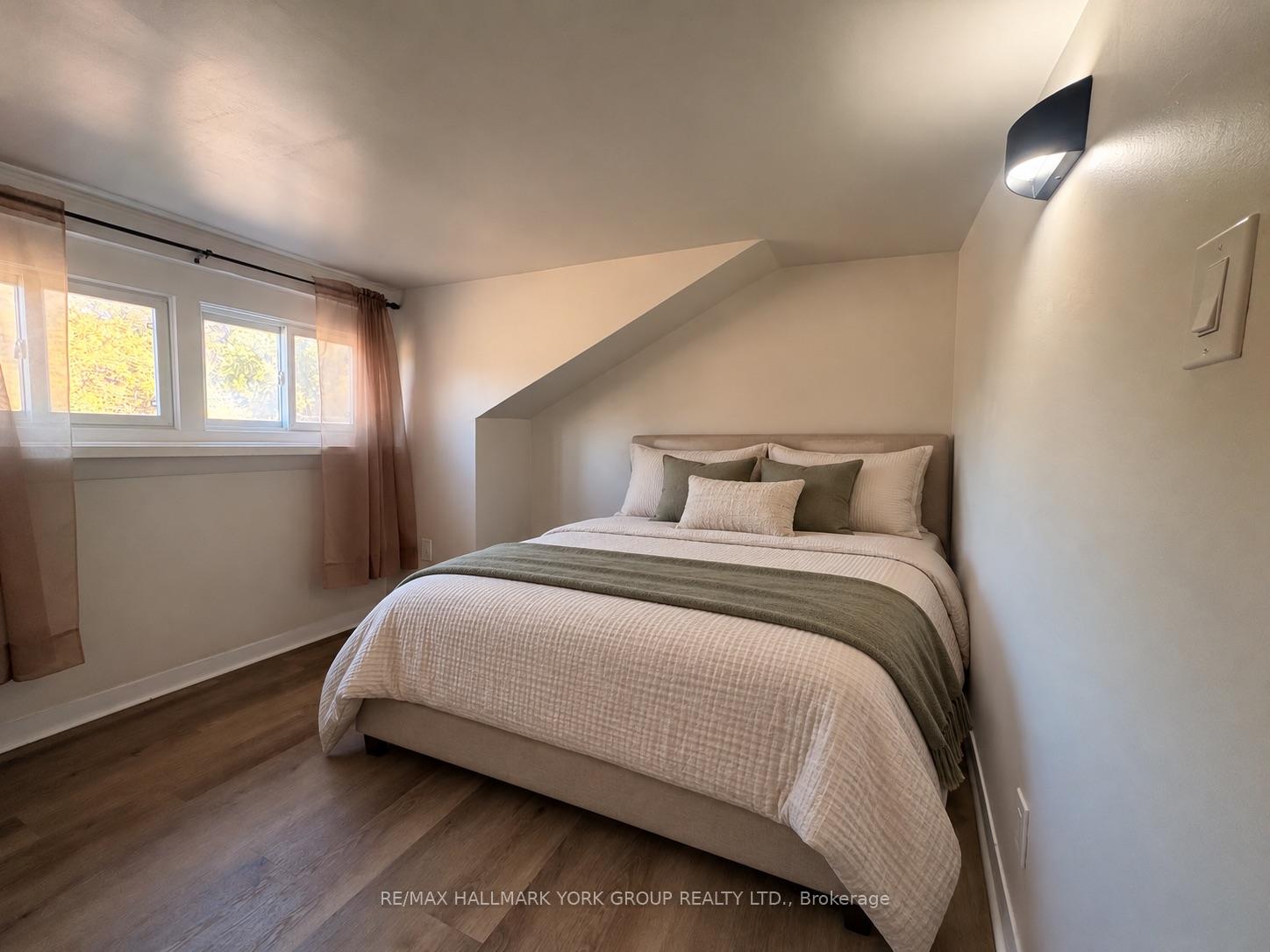Photo 7 of Unit Upper, 137 Rosehill Boulevard, Oshawa, McLaughlin — HOMEH