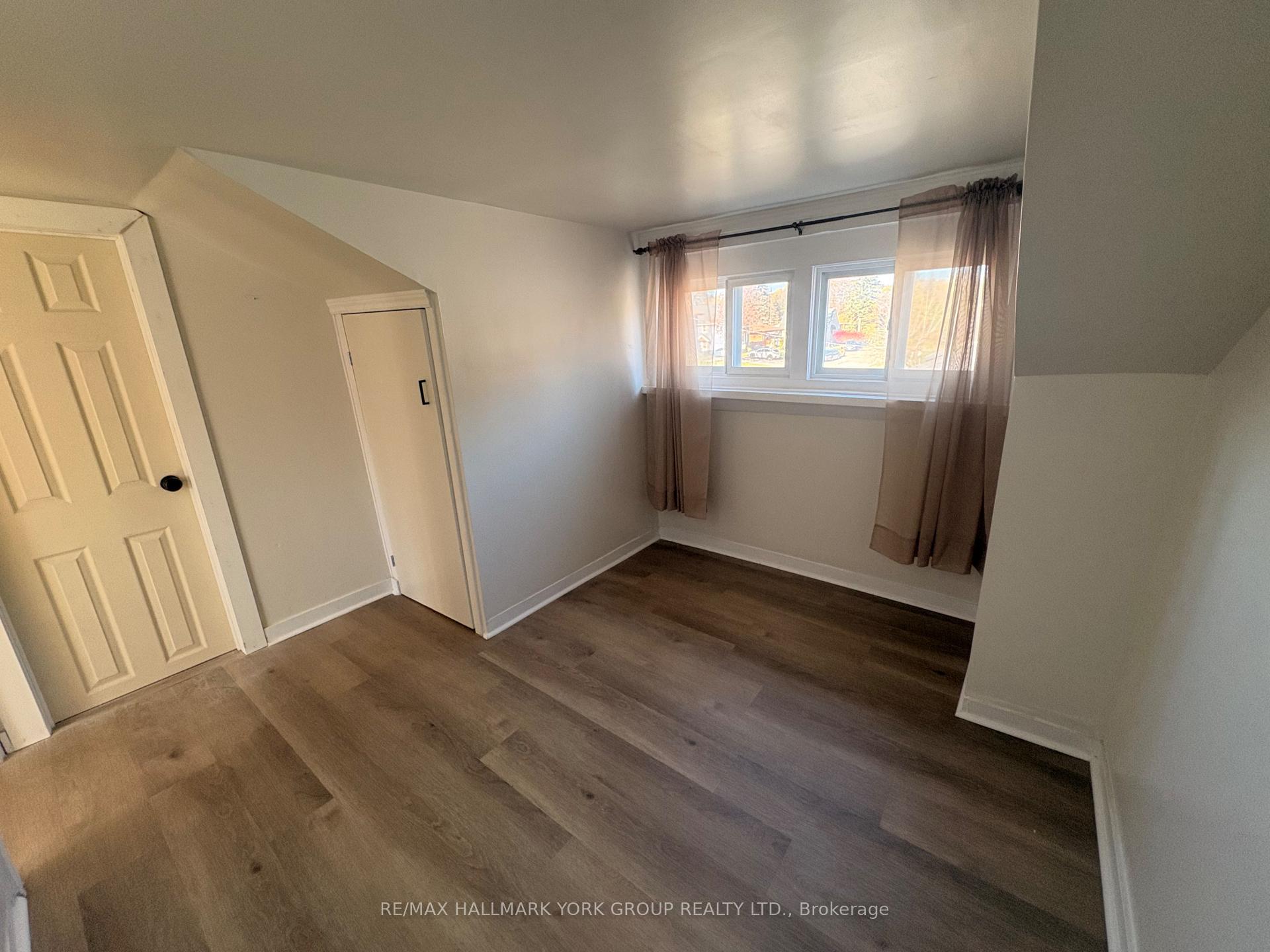 Photo 8 of Unit Upper, 137 Rosehill Boulevard, Oshawa, McLaughlin — HOMEH