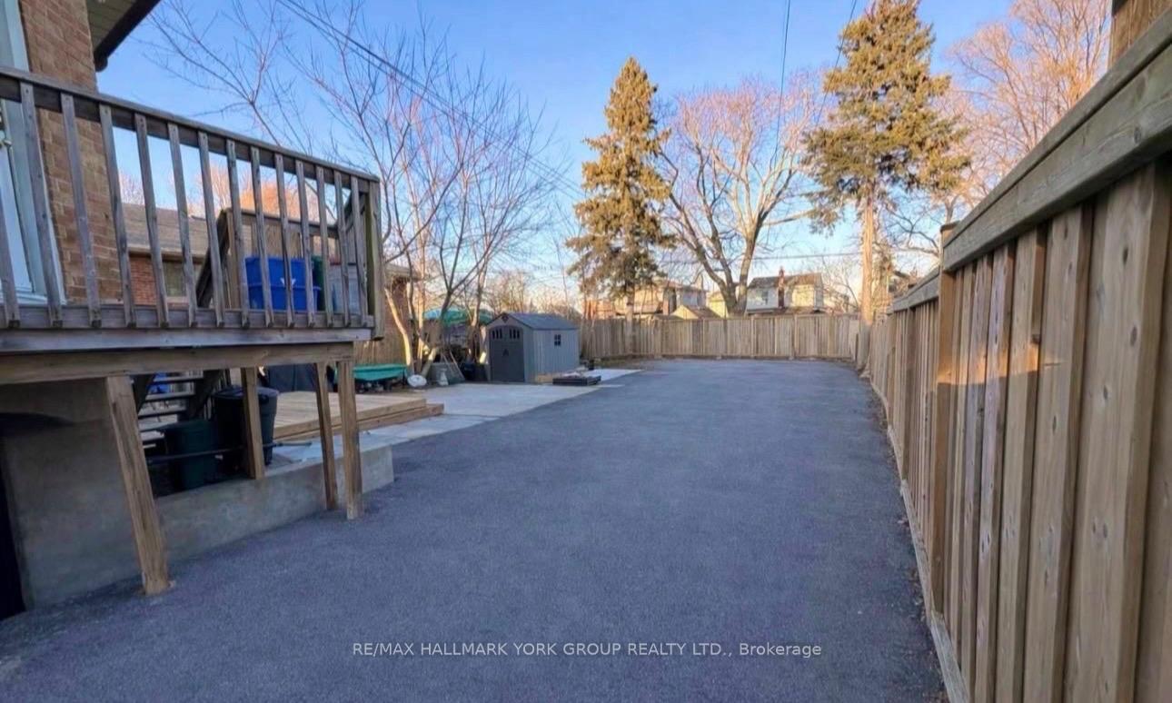 Photo 13 of Unit Upper, 137 Rosehill Boulevard, Oshawa, McLaughlin — HOMEH