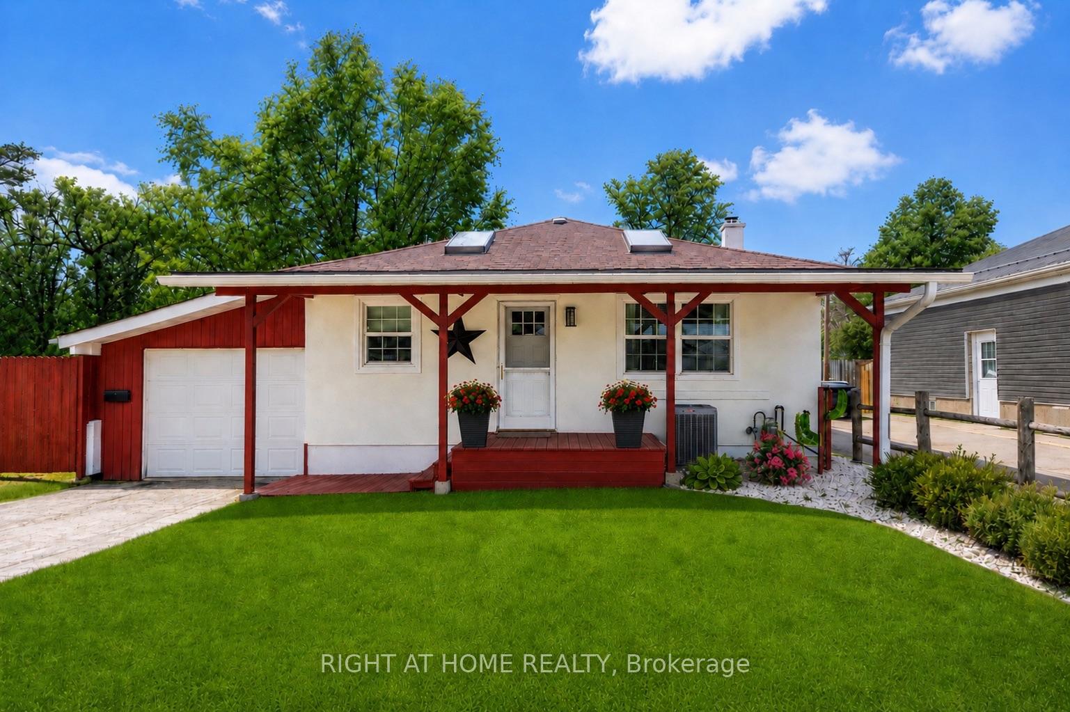 Photo of 483 Clarke Road