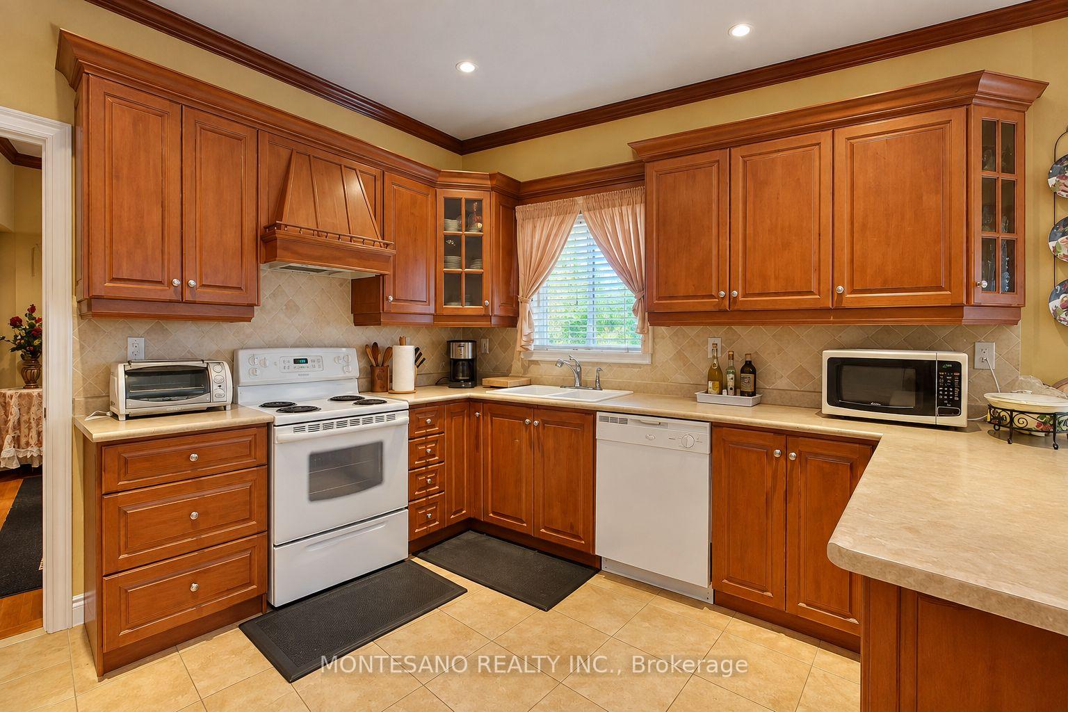 Photo 8 of 1133 Siesta Drive, Tiny, Rural Tiny — HOMEH