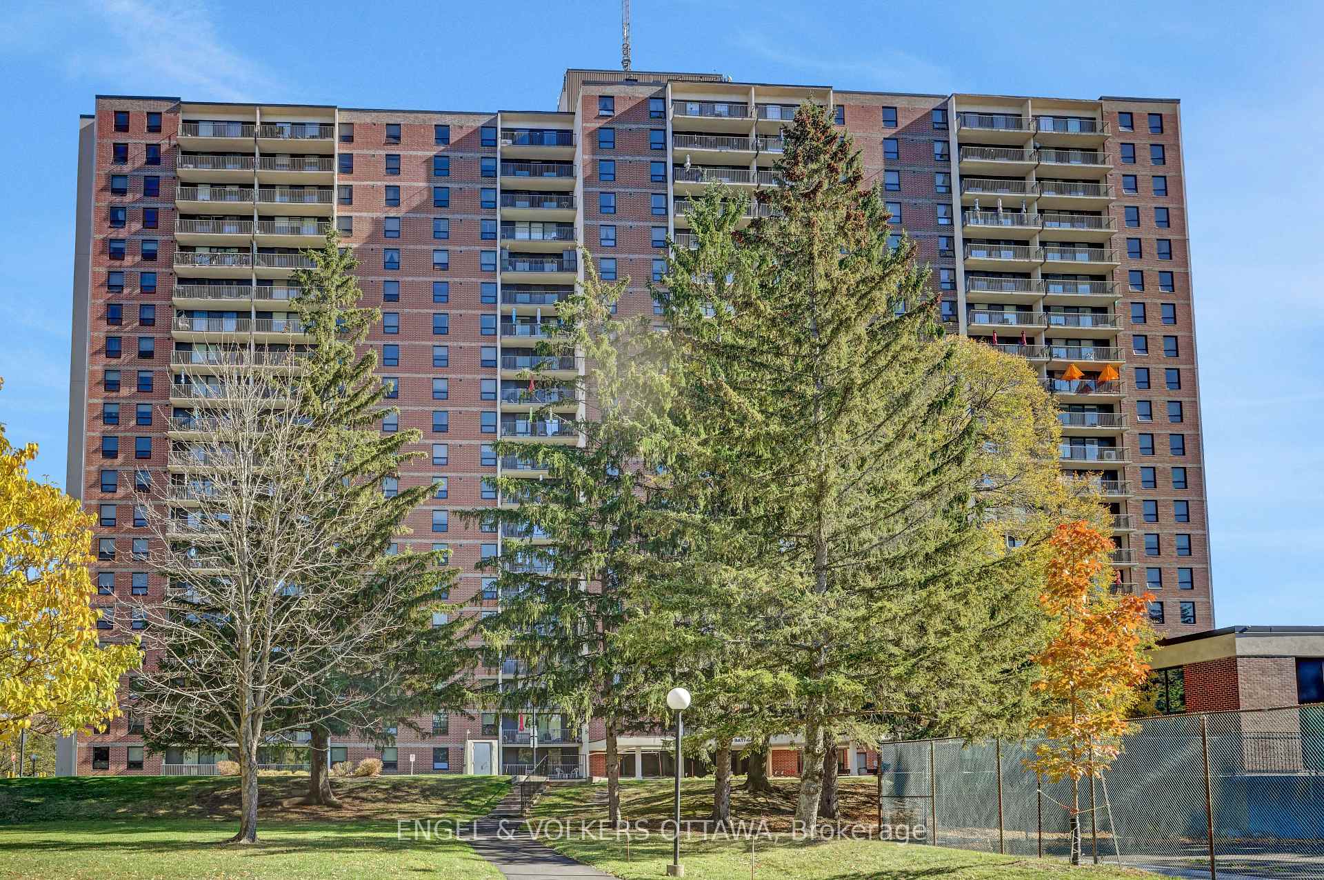 Photo 1 of Unit 2111, 665 Bathgate Drive, Ottawa, Carson Meadows — HOMEH