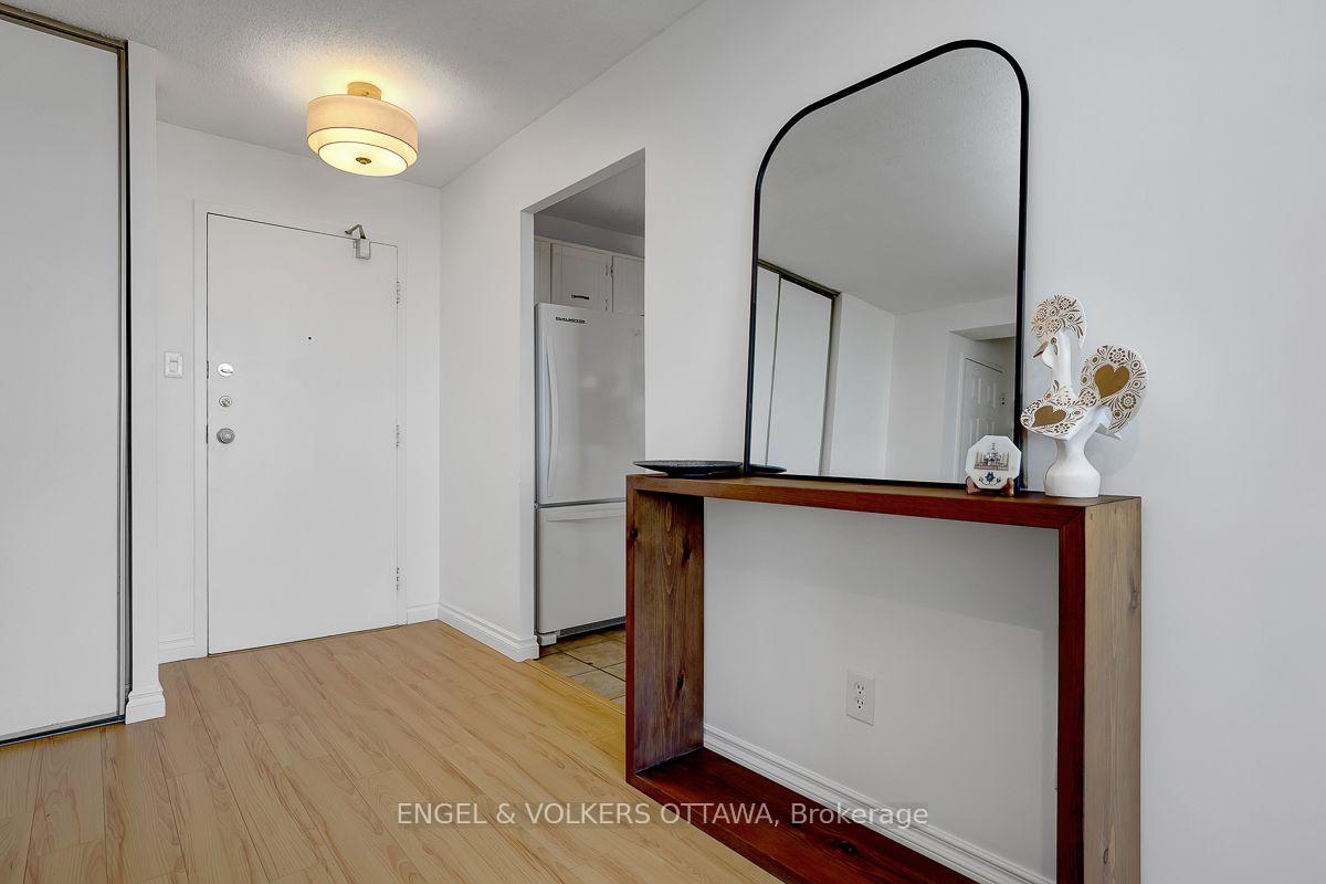 Photo 3 of Unit 2111, 665 Bathgate Drive, Ottawa, Carson Meadows — HOMEH