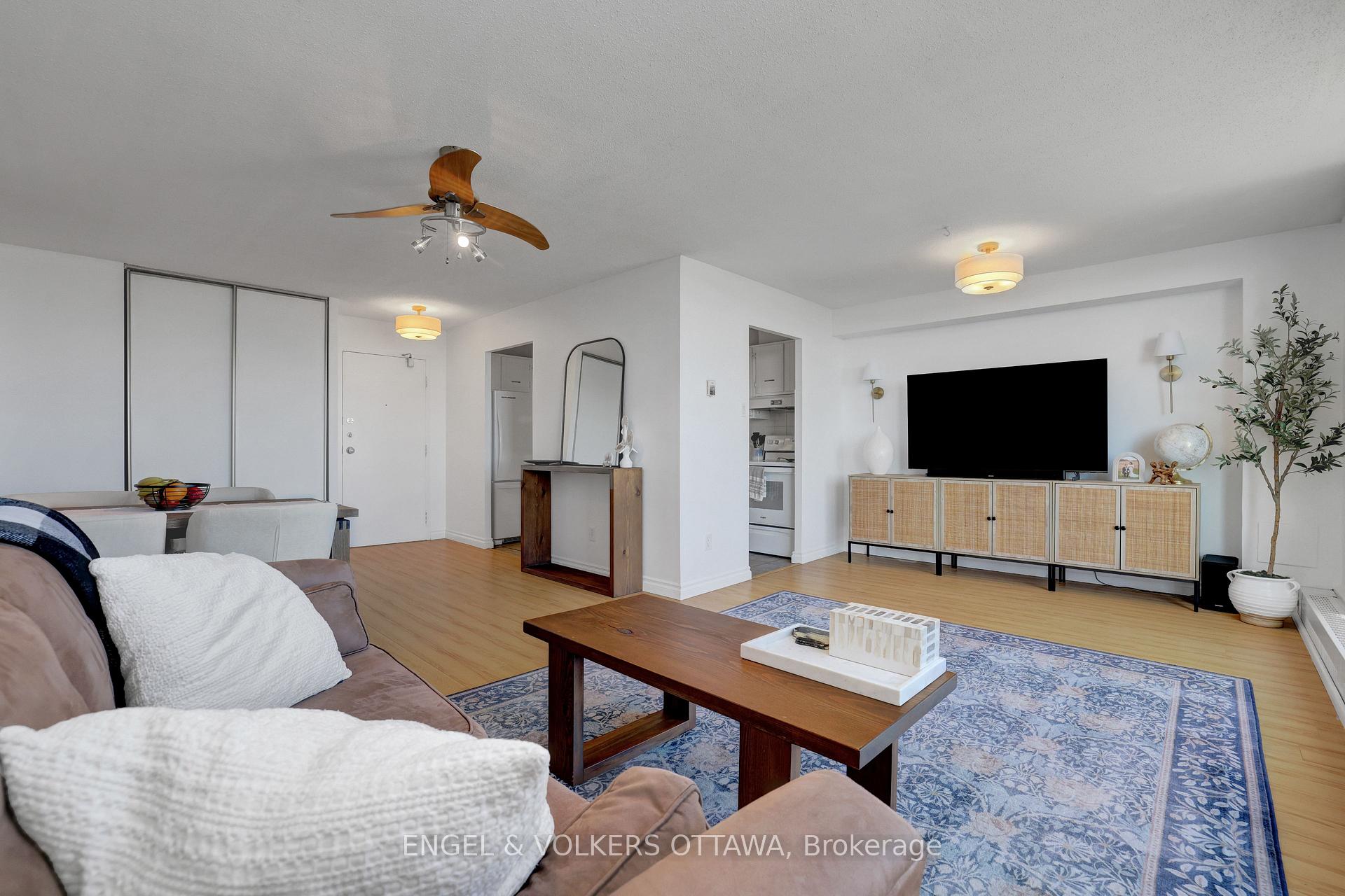 Photo 6 of Unit 2111, 665 Bathgate Drive, Ottawa, Carson Meadows — HOMEH