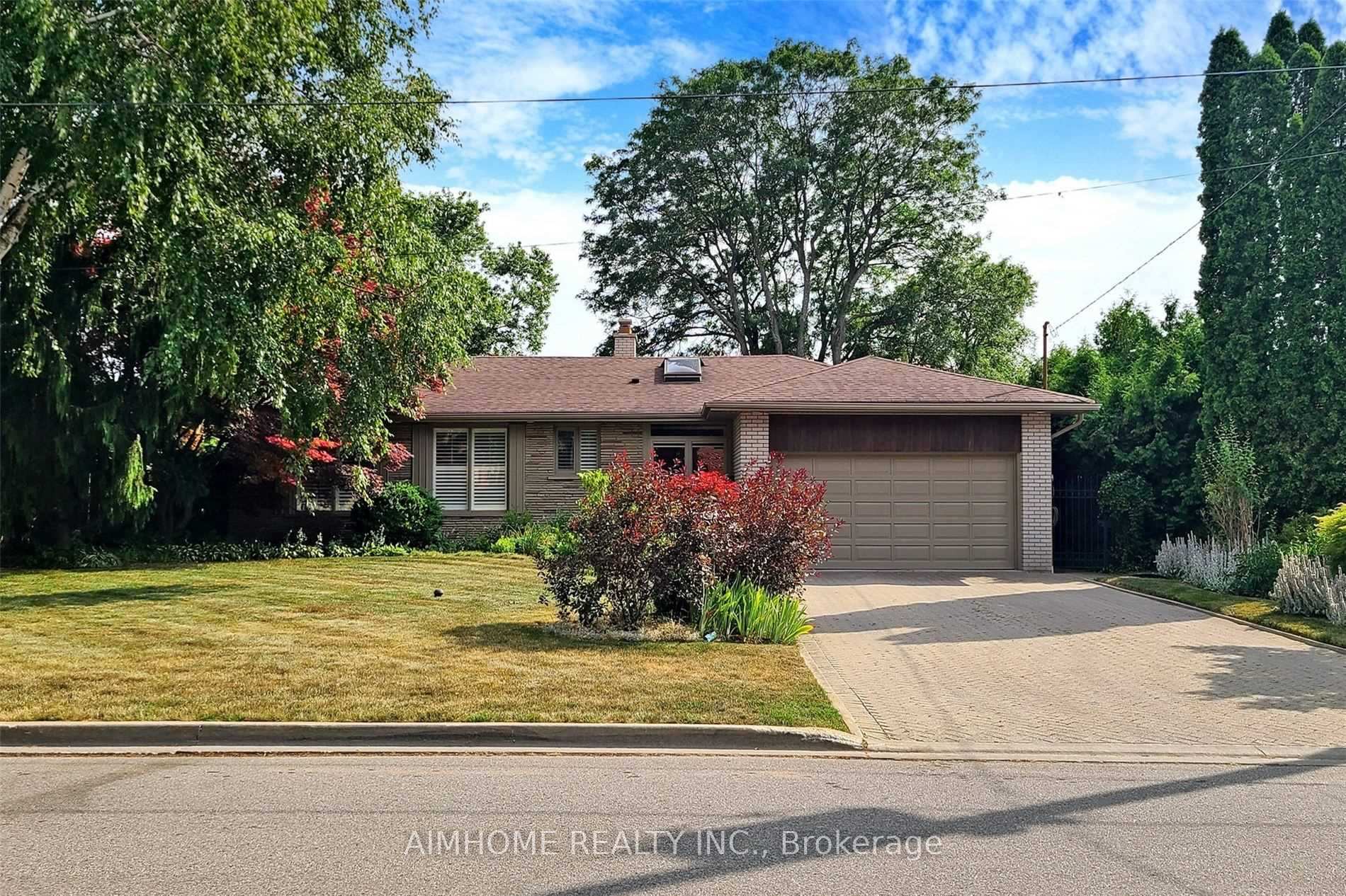 Photo 1 of 103 Alamosa Drive, North York, Bayview Village — HOMEH
