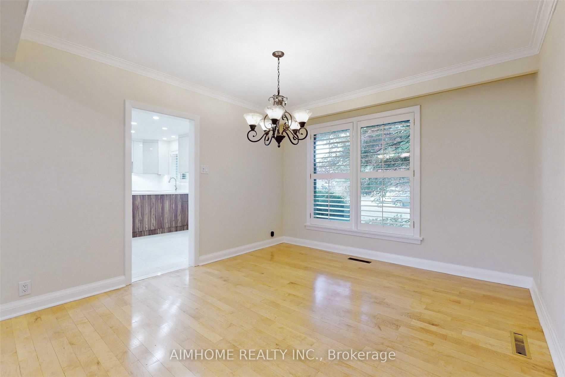 Photo 8 of 103 Alamosa Drive, North York, Bayview Village — HOMEH
