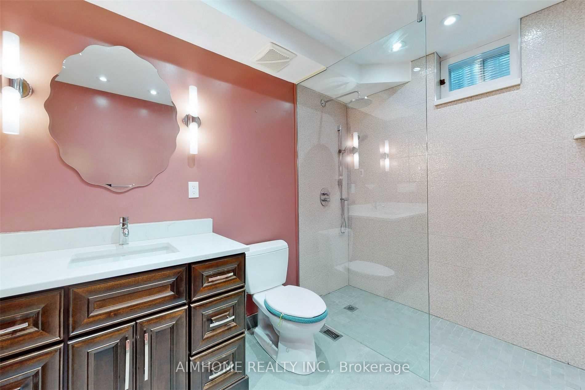 Photo 15 of 103 Alamosa Drive, North York, Bayview Village — HOMEH
