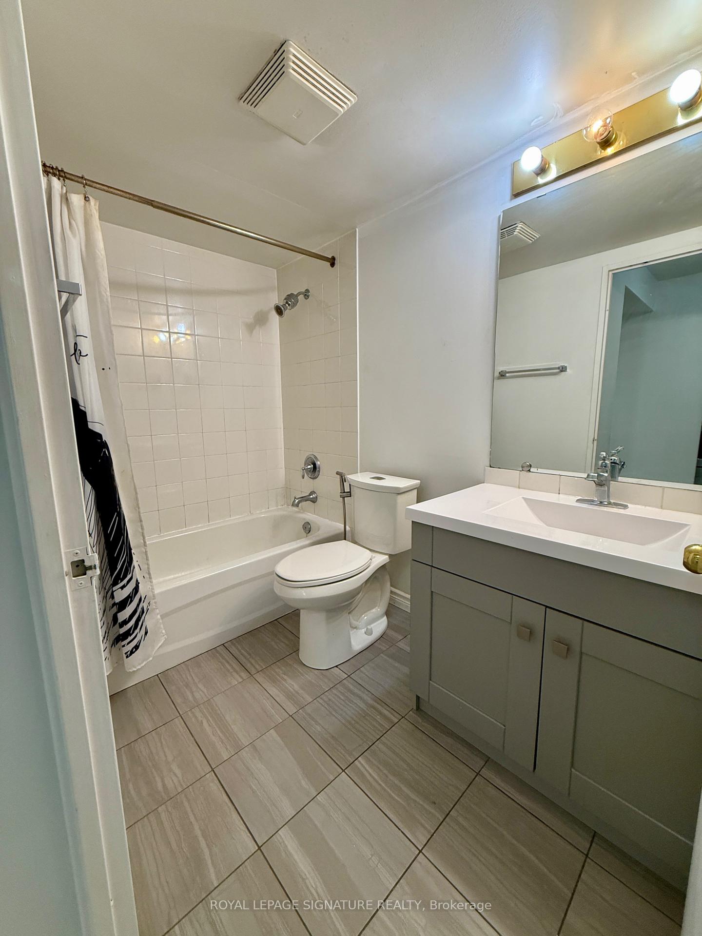 Photo 10 of Unit 309, 92 King Street E, Toronto, Church-Yonge Corridor — HOMEH