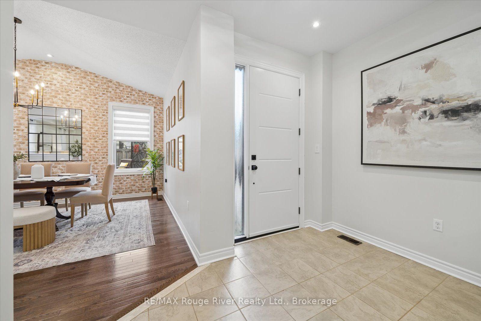 Photo 17 of 36 Shrewsbury Drive, Whitby, Brooklin — HOMEH