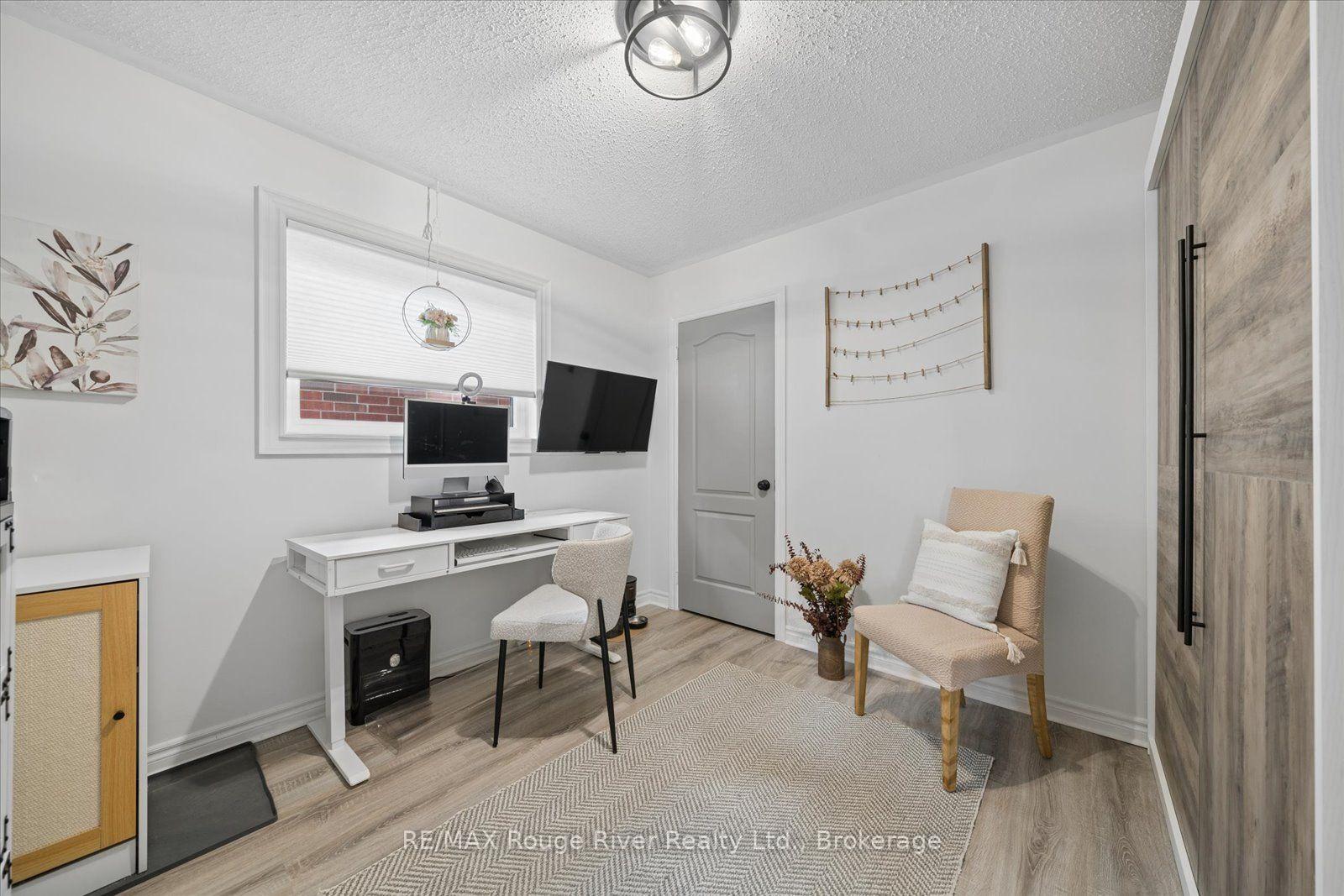 Photo 32 of 36 Shrewsbury Drive, Whitby, Brooklin — HOMEH