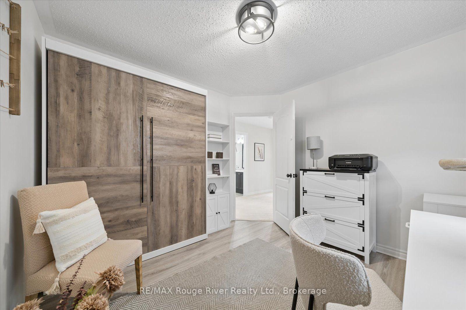 Photo 33 of 36 Shrewsbury Drive, Whitby, Brooklin — HOMEH