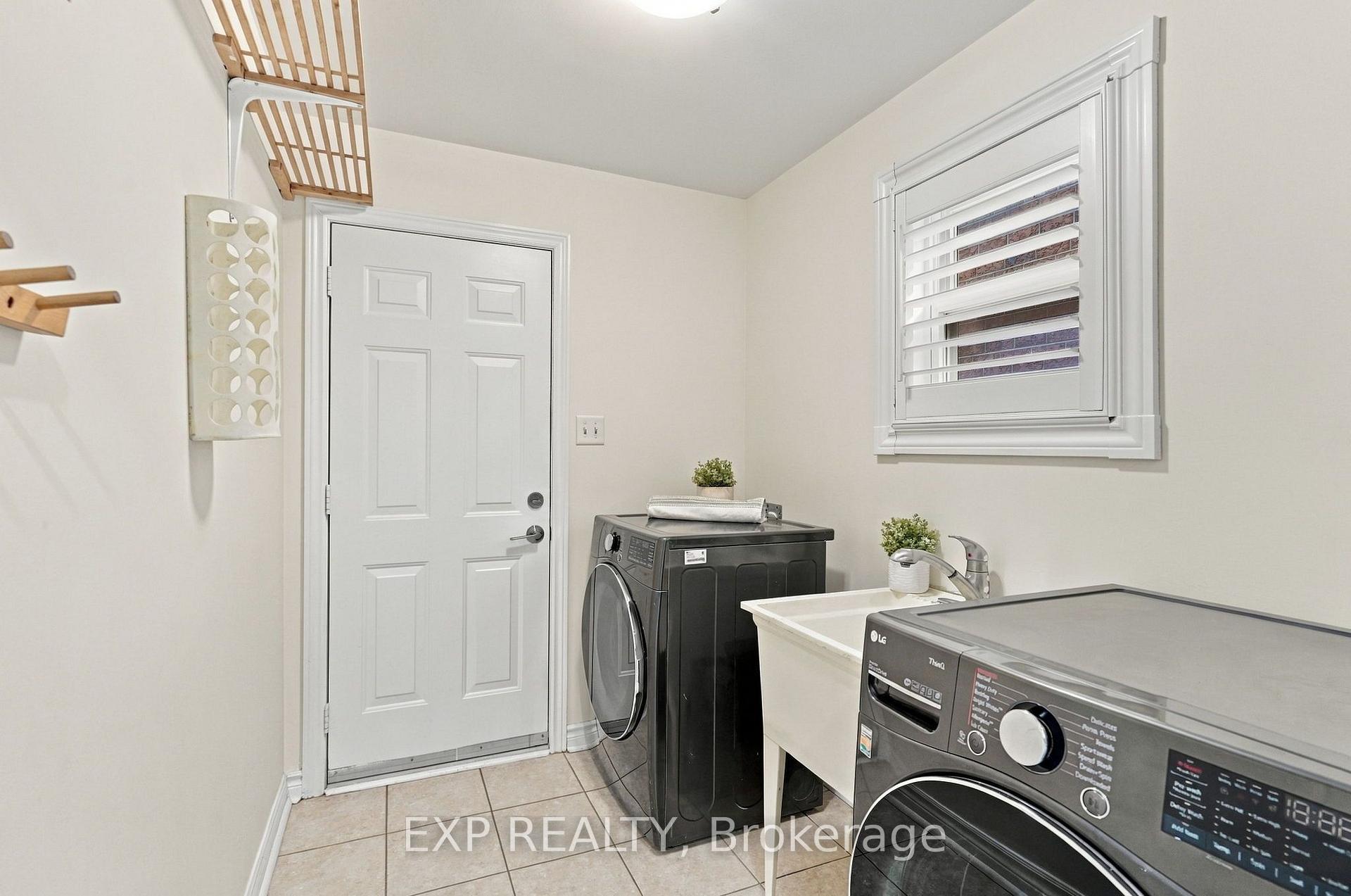 Photo 21 of 3976 Mcdowell Drive, Mississauga, Churchill Meadows — HOMEH