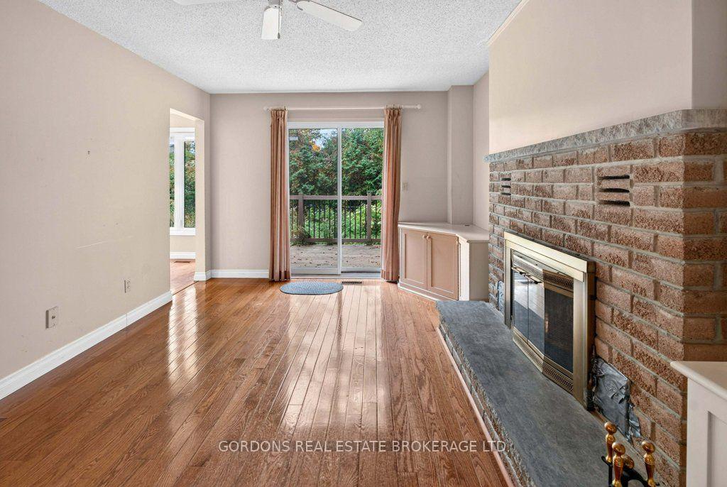 Photo 11 of 12 Casterton Avenue, Kingston, Central City West — HOMEH