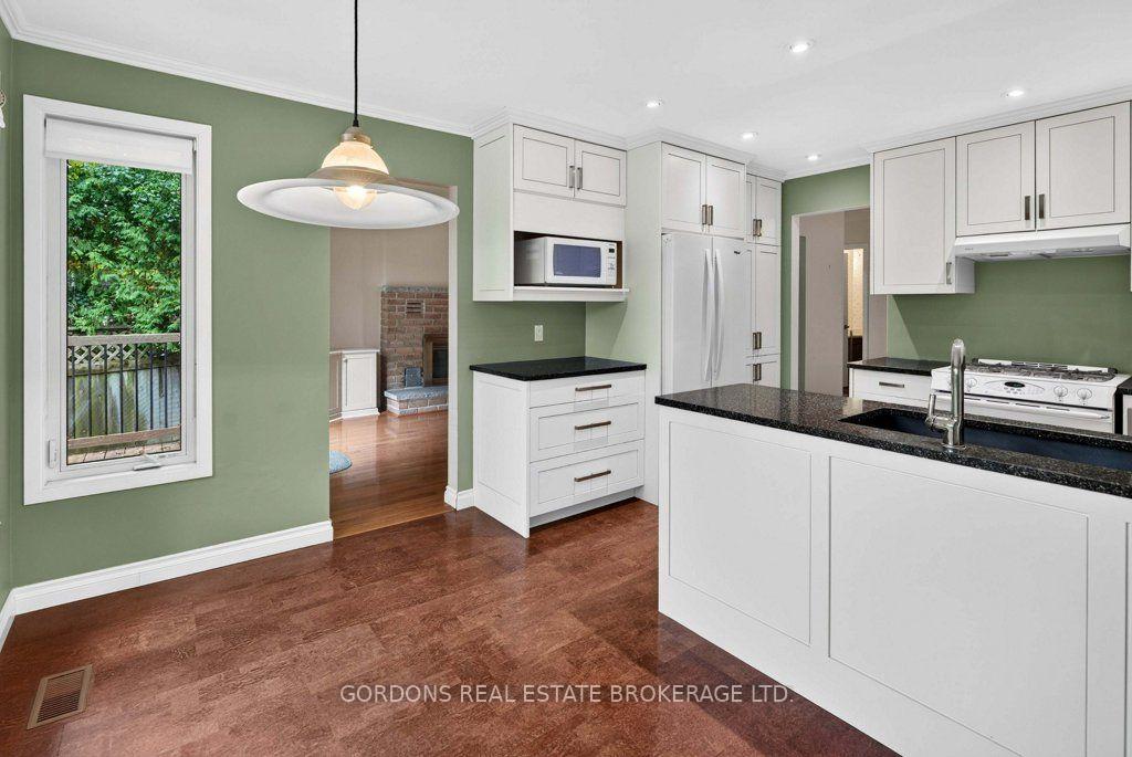 Photo 16 of 12 Casterton Avenue, Kingston, Central City West — HOMEH