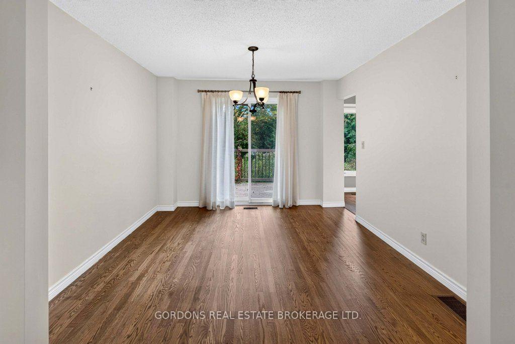 Photo 19 of 12 Casterton Avenue, Kingston, Central City West — HOMEH