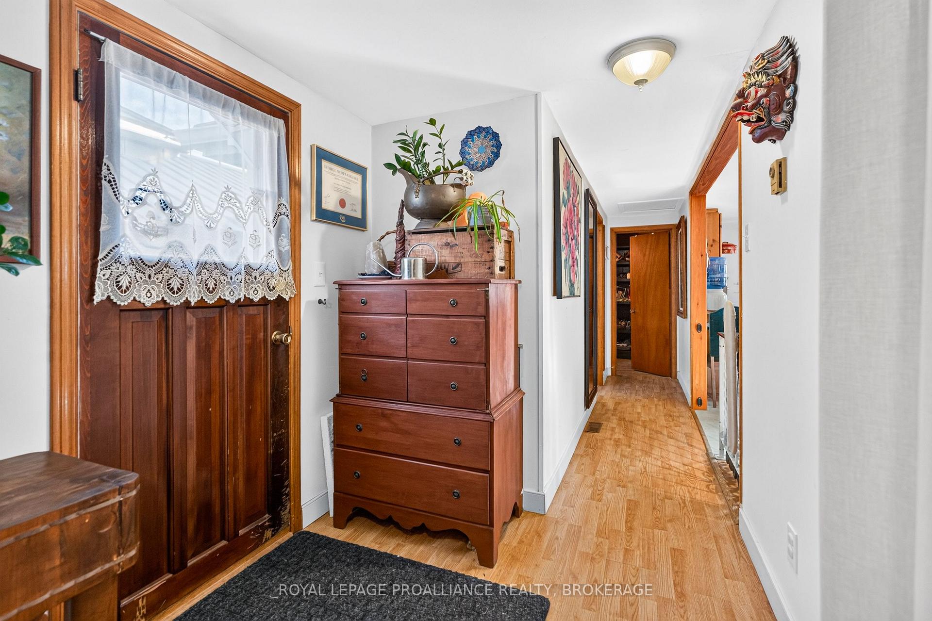Photo 20 of 628 MacDonnell Street, Kingston, East of Sir John A. Blvd — HOMEH